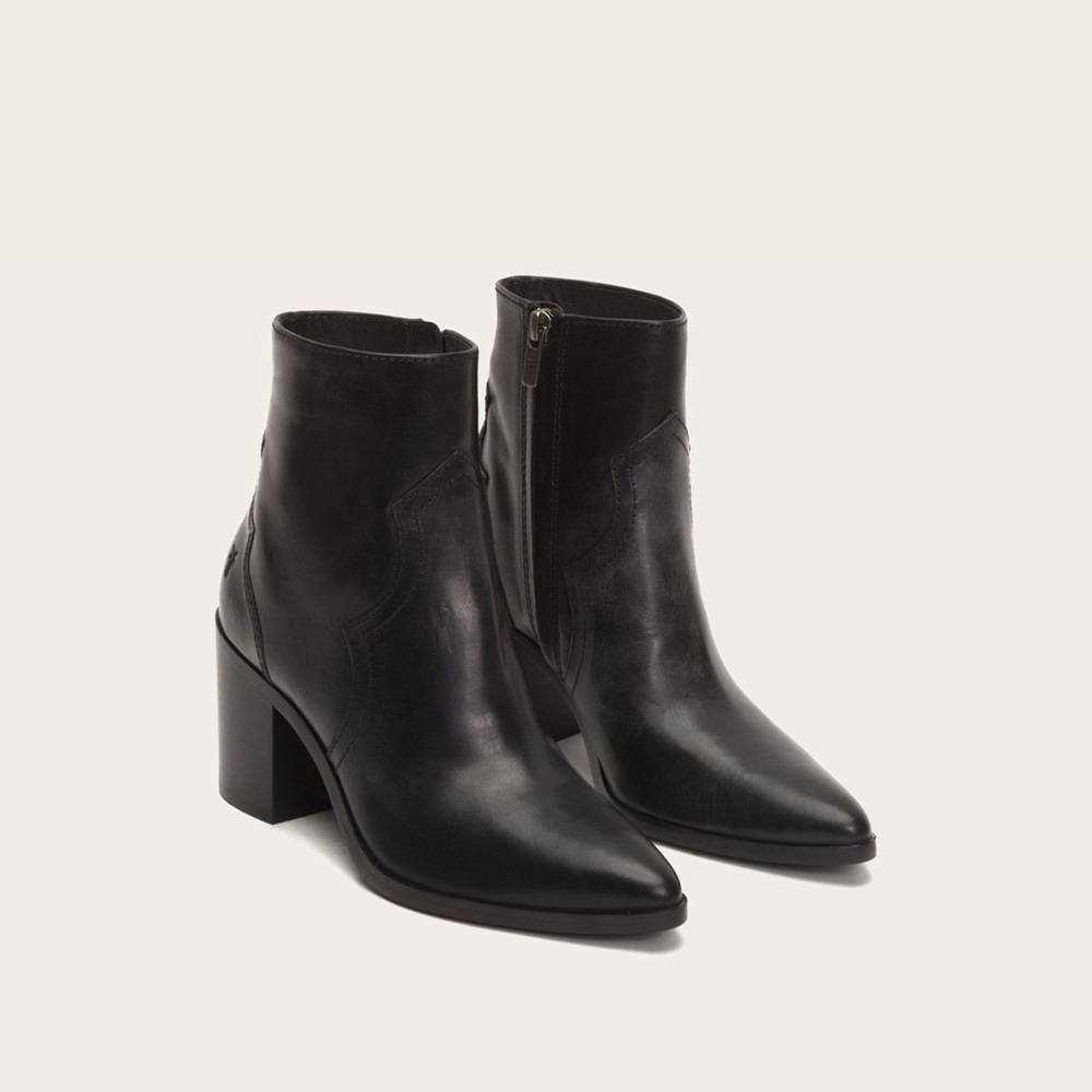 Frye Flynn Short Inside Zip Booties Black Size 9